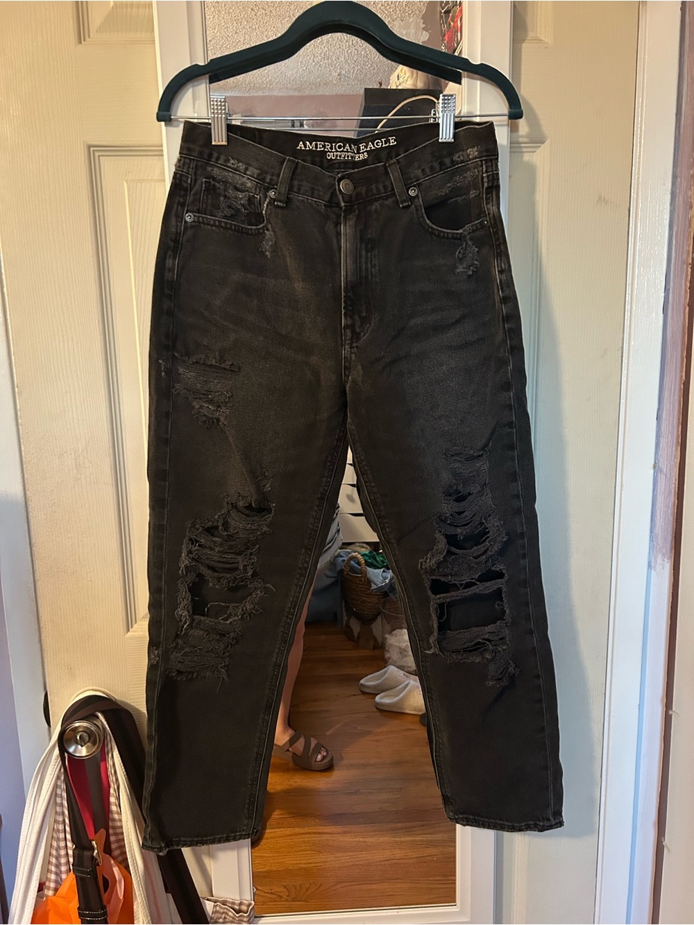 American Eagle Outfitters Mom Jeans